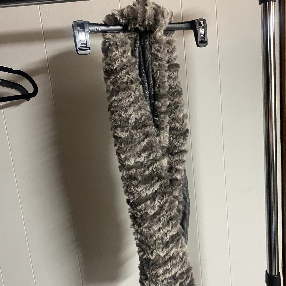 Collectioneighteen Grey Faux Fur Scarf New with Tags